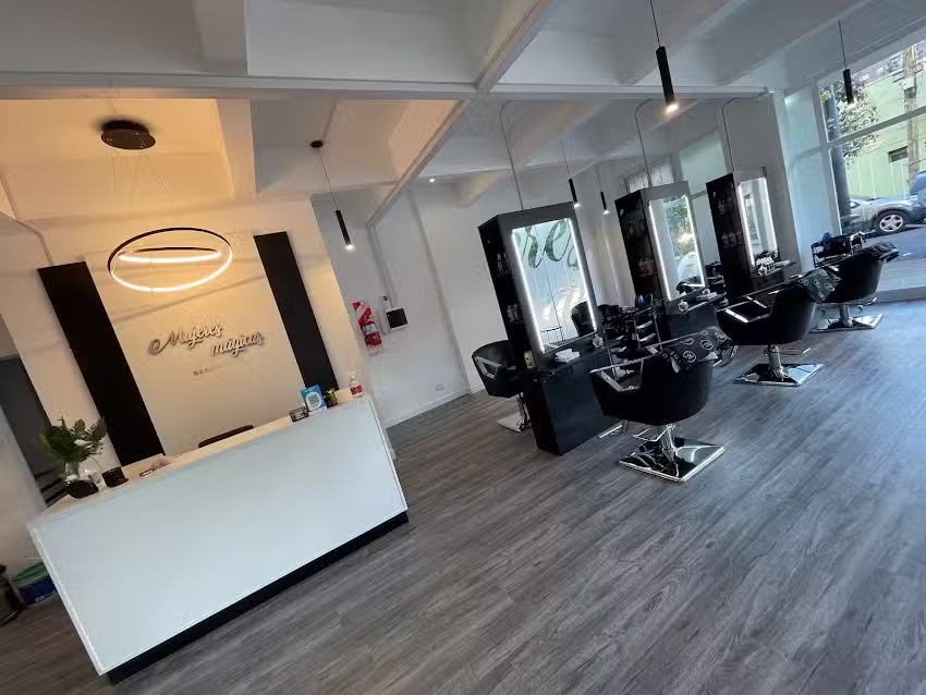 MUJERES M&Aacute;GICAS