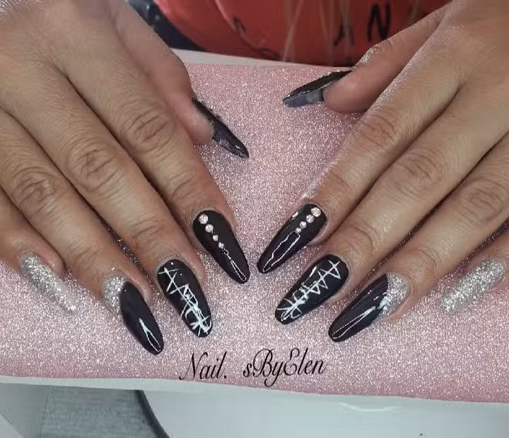 Nail. sByElen
