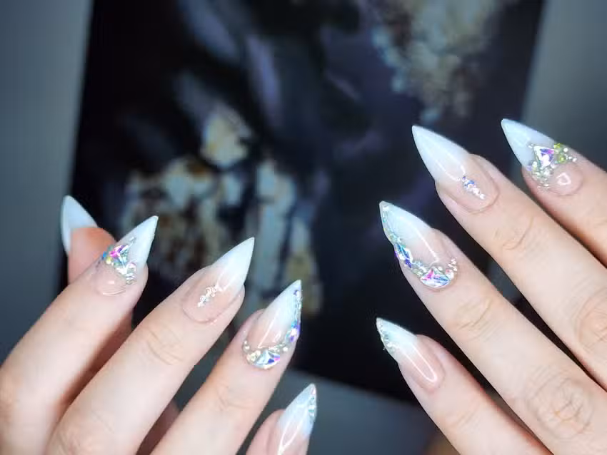 Nails by Romina Paniale, Centro de Est&eacute;tica y Consultora