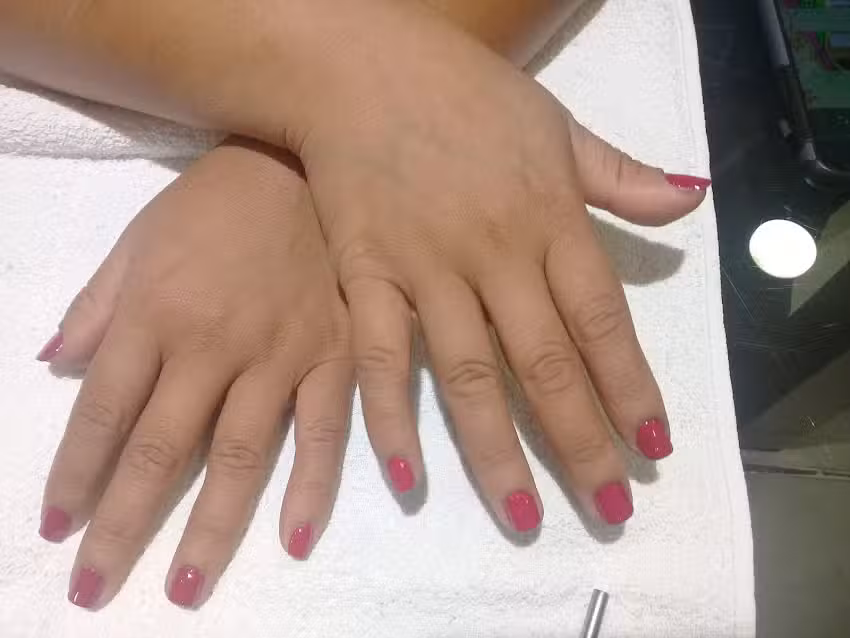 Nails & Co. &ndash; Valle Mall