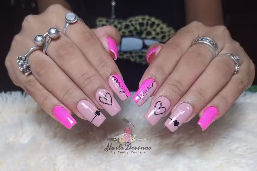 &ldquo;Nails Divinas&rdquo;