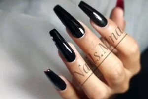 Nails.lashs.mna