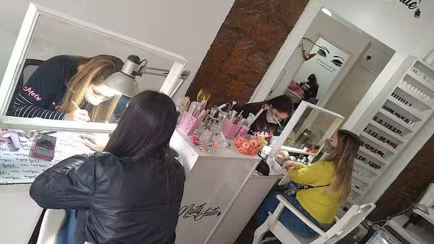 Nails Suite-Estetica Y Belleza