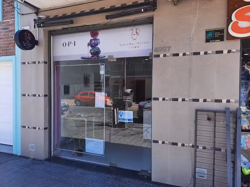 NailsBar Devoto by OPI