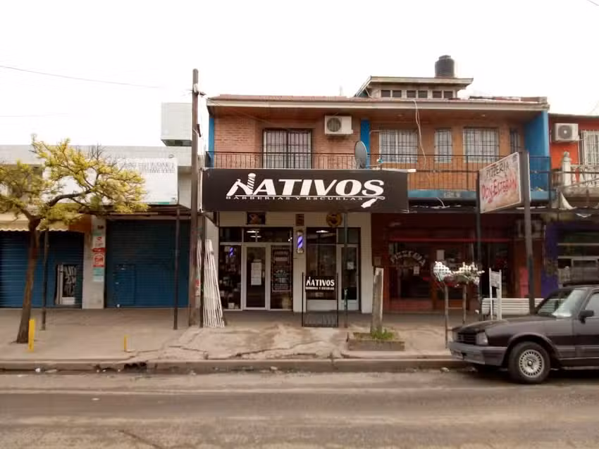 Nativos Barber&iacute;a y Escuela de Peluquer&iacute;a