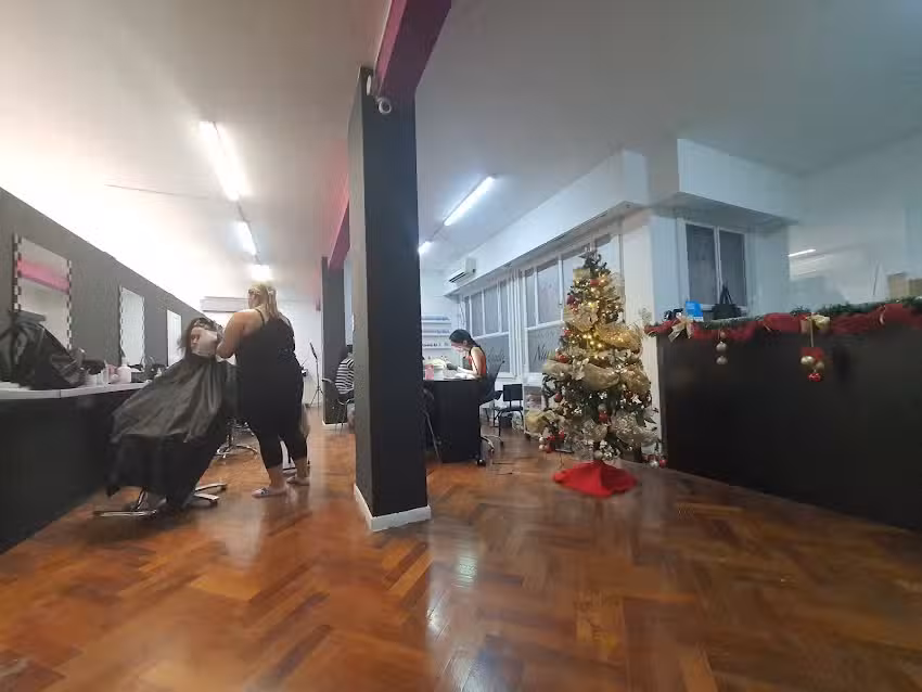 Nune Delgado Sal&oacute;n de Belleza & Peluquer&iacute;a