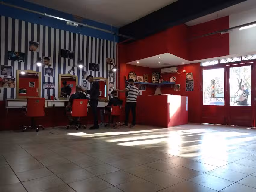 On Fire Barber&iacute;a