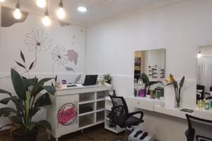 Peluquer&iacute;a Alto Corte