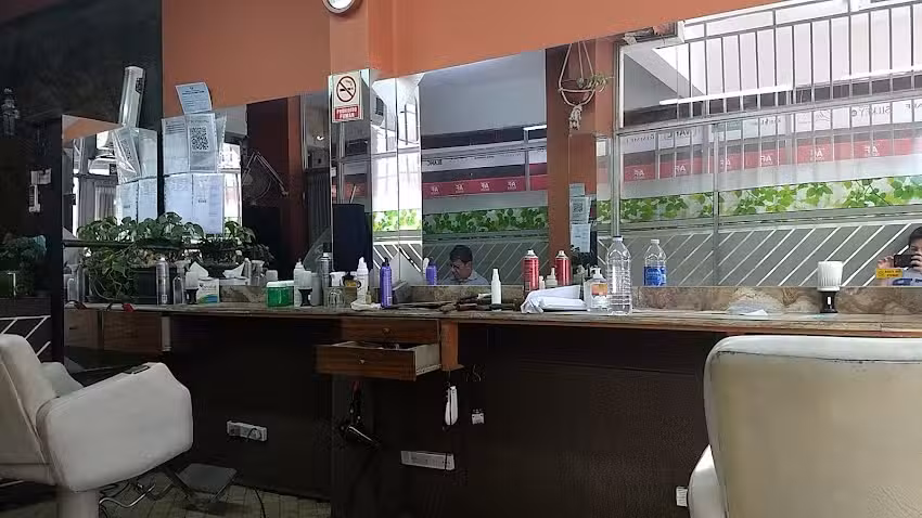 Peluquer&iacute;a Andr&eacute; &ndash; Sal&oacute;n Masculino