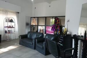 Peluquer&iacute;a Angeles unisex