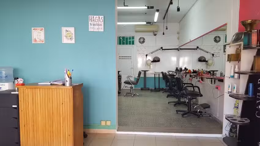 PELUQUERIA BACKSTAGE