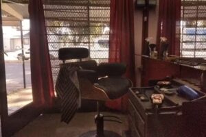 𝙿𝙴𝙻𝚄𝚀𝚄𝙴𝚁𝙸𝙰 – 𝙱𝙰𝚁𝙱𝙴𝚁𝙸𝙰