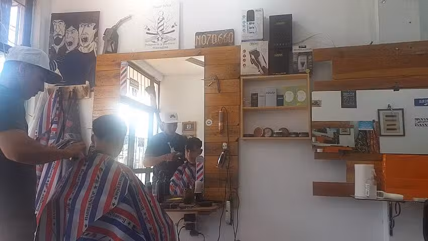Peluqueria & Barberia