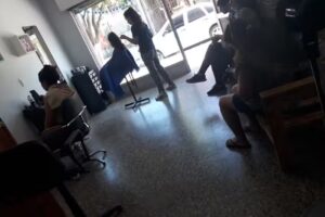 PELUQUERIA_ D.LOOK & BARBERIA