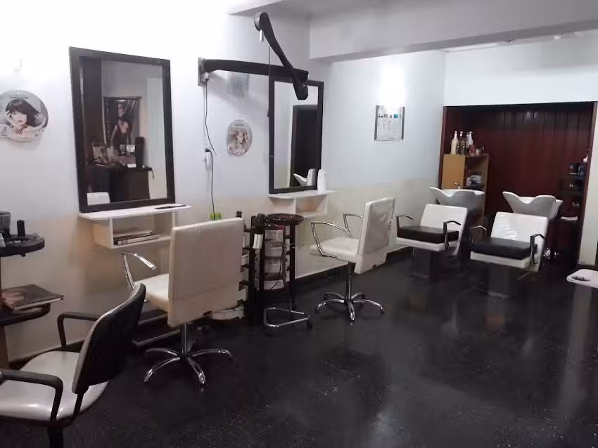 Peluqueria Elio Salvioli