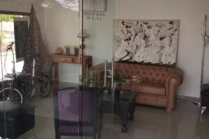 Peluquer&iacute;a Fernando .-