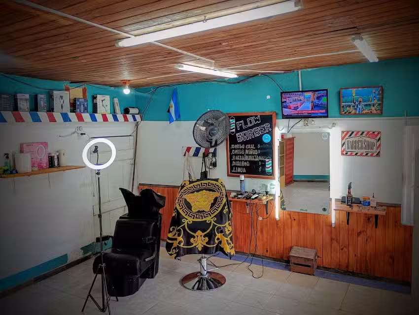 Peluquer&iacute;a &lsquo;Flow barber&rsquo;