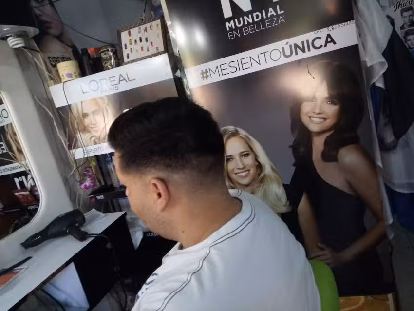 Peluquer&iacute;a Jhusty