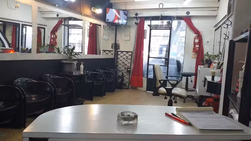 Peluquer&iacute;a Marcelo Cuggini