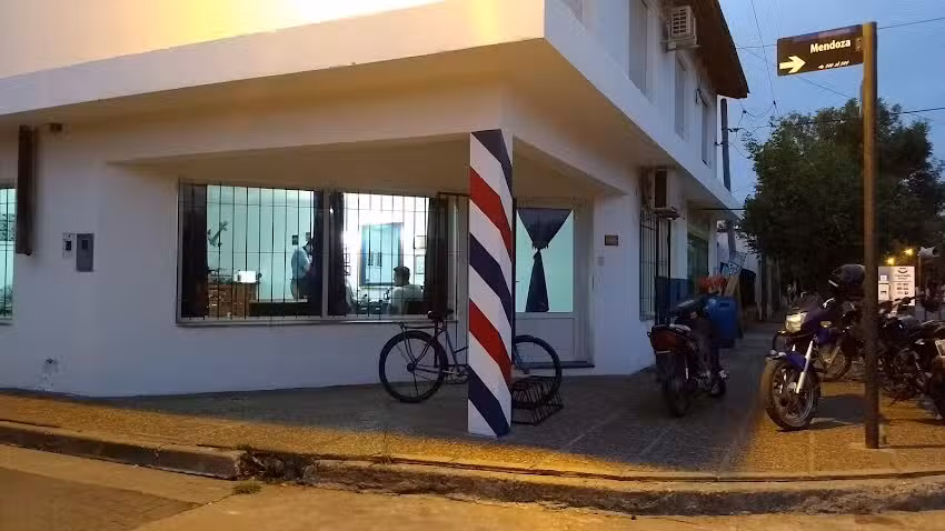 Peluquer&iacute;a Masculina Emi Isla