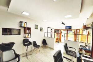 Peluquer&iacute;a Raul Coiffeur