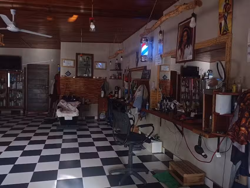 Peluquer&iacute;a rock