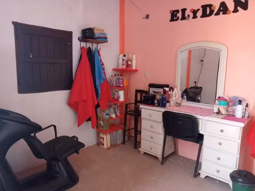 Peluquer&iacute;a unisex &ldquo;ELyDAN &ldquo;