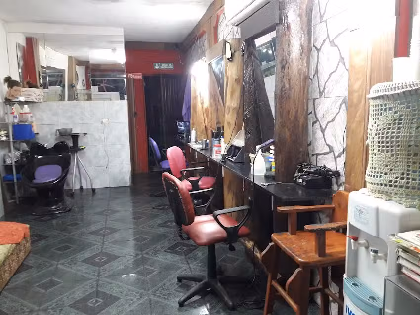 Peluqueria Unisex New Look