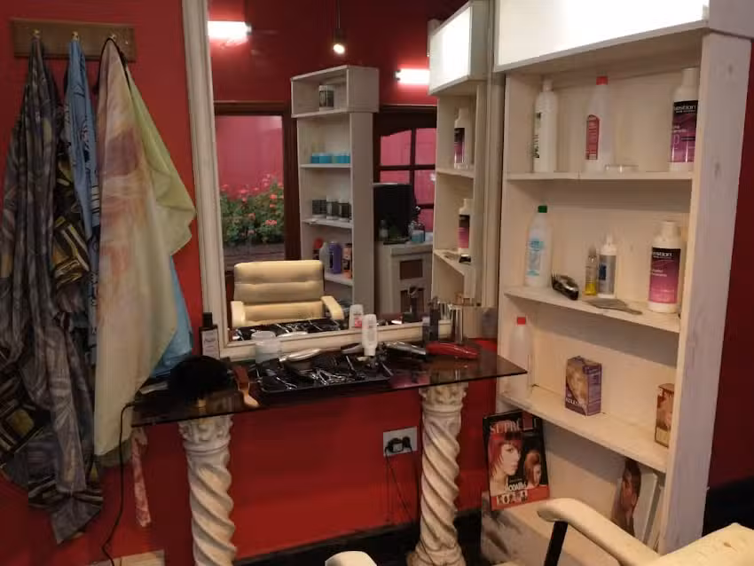 PELUQUERIA UNISEX SERGIO VAZQUEZ ESTILISTA