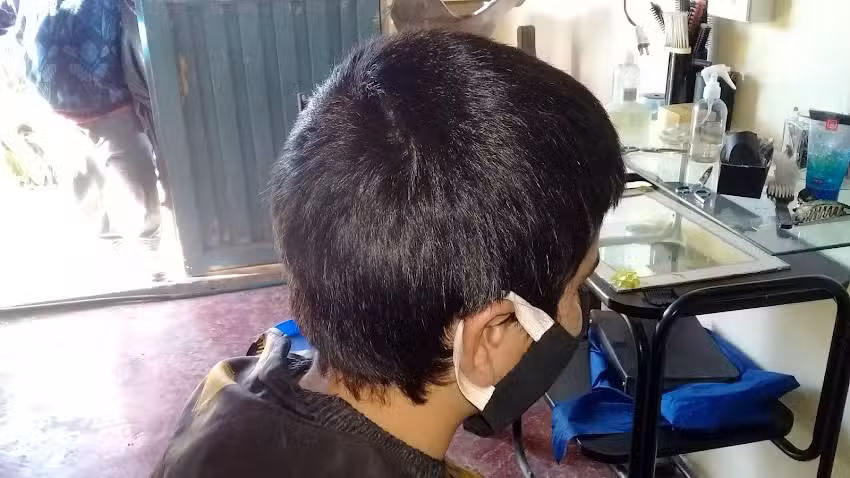 Peluqueria Y Barberia Camila (Unisex)