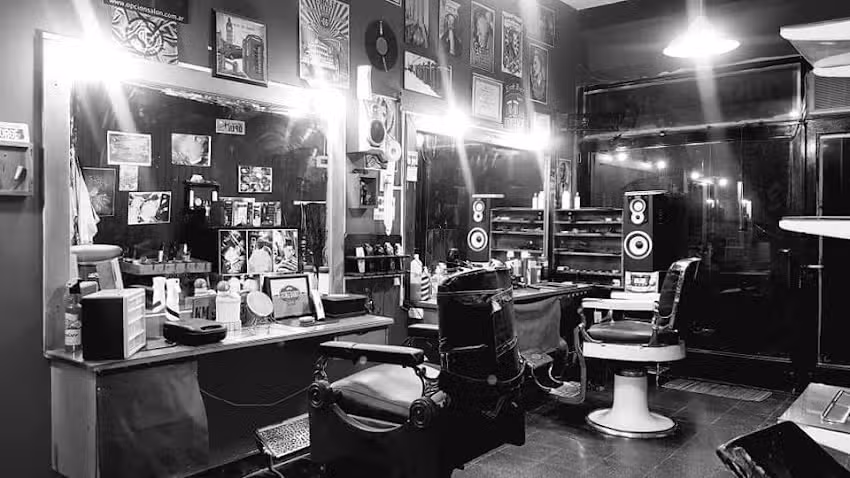 Peluqueria y barberia GEORGE BARBER LOOK