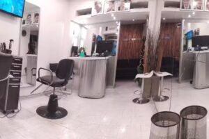 Peluquer&iacute;a Y Barber&iacute;a HOMBRE URBANO Eduardo Estilista