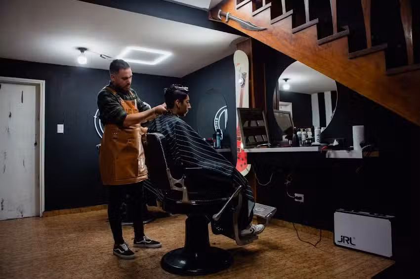 Peluquer&iacute;a y Barber&iacute;a Tradicional
