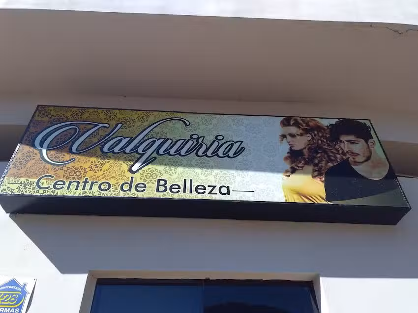 Peluqueria y centro de est&eacute;tica Valquiria
