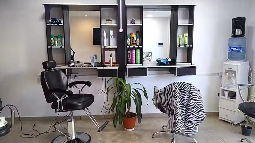 Peluquer&iacute;a y Estetica Change