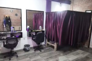 PELUQUERIA Y ESTETICA DAY