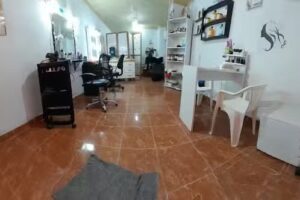Peluqueria y Estetica Majo