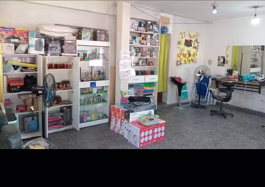 Peluquer&iacute;a y regaleria ivan neyra