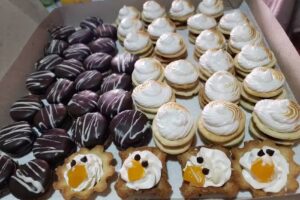 Pequeñas Dulzuritas pastelería casera, Anexo peluquería canina Peluditos