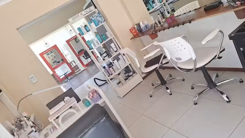 Piubella peluquer&iacute;a