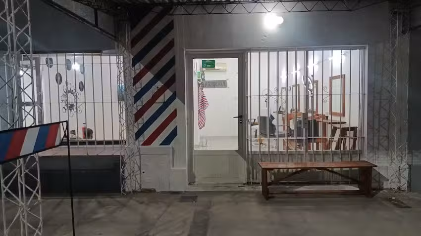 Pool barber