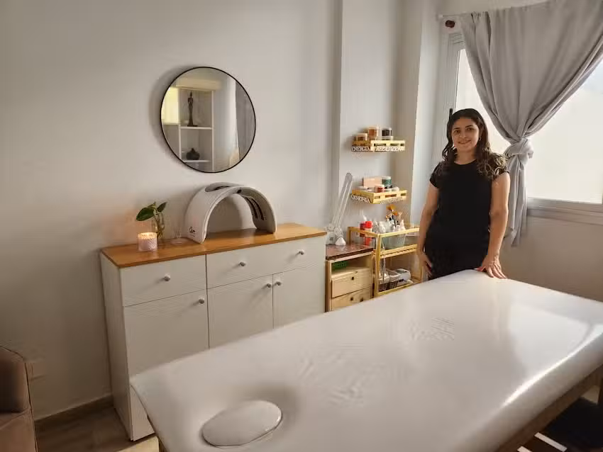 Pro &ndash; Est&eacute;tica y Masajes descontracturante, Limpieza facial profunda/aparatolog&iacute;a facial, Irene Mart&iacute;nez