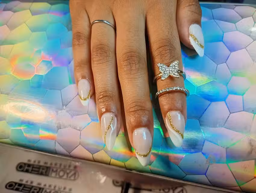 Queen of nails
