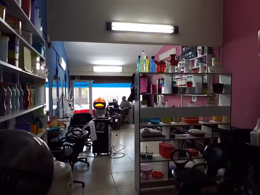 ROBLEDO ESTILISTA