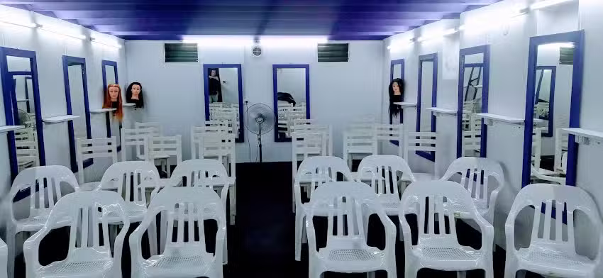 Rocio Espindola Estilista. Academia de Peluqueria New Time