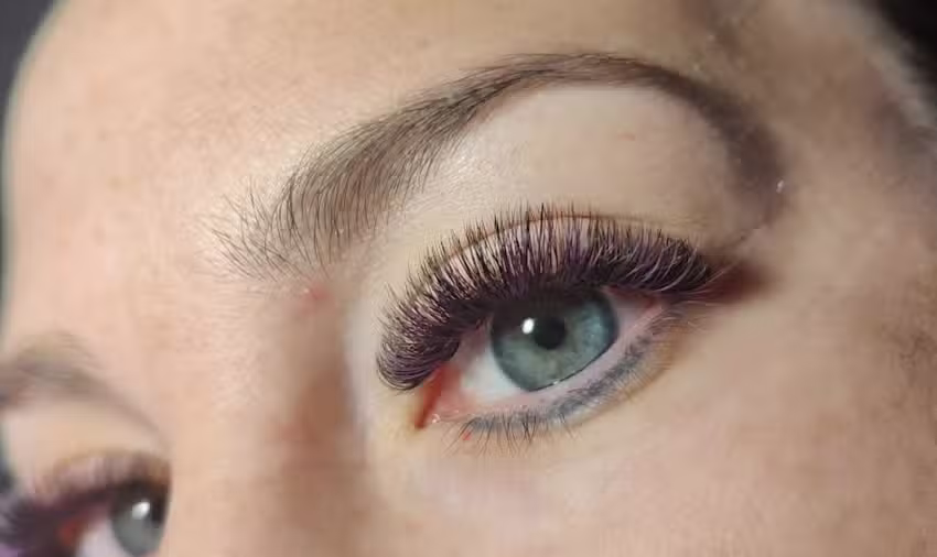 Rojo Romina Lash Studio