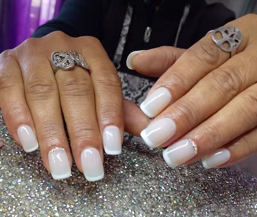 ROMA NAILS