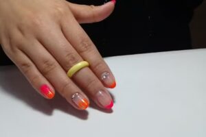 Romina Romero U&Ntilde;AS Y PESTA&Ntilde;AS.