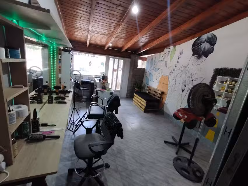 SABAOT BARBERIA Y DISTRIBUIDORA