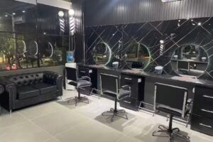 Salon Black